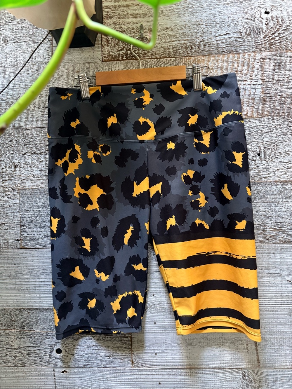 Loony Legs | High-Waist Leopard Print Bike Shorts - Women's XL, Gray/Yellow